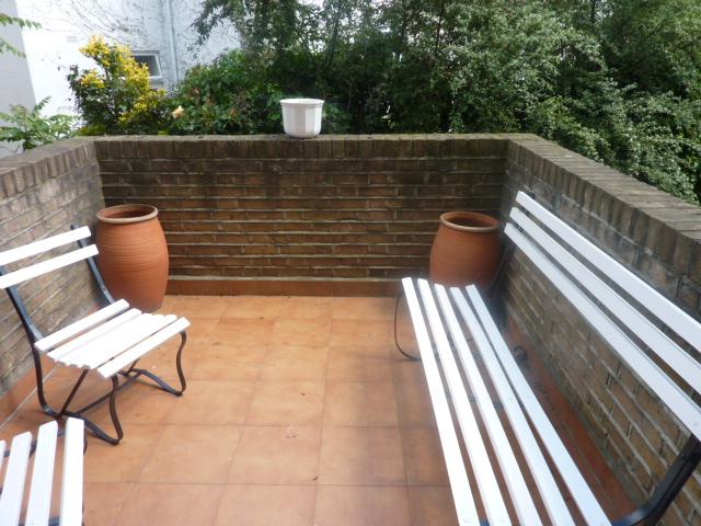 			PRIVATE TERRACE!, 1 Bedroom, 1 bath, 1 reception Flat			 Haverstock Hill, BELSIZE PARK