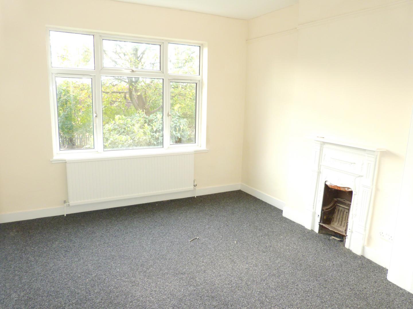 			NEW INSTRUCTION, 4 Bedroom, 1 bath, 1 reception House			 Kings Road, WILLESDEN GREEN