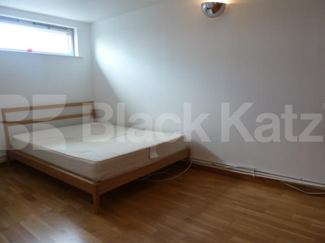 			STUNNING 1 BED WAREHOUSE APARTMENT, 1 Bedroom, 1 bath, 1 reception Flat			 ABILITY PLAZA-KINGSLAND ROAD, DALSTON/HAGGERSTON