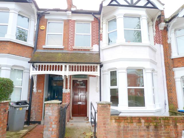 			NEW INSTRUCTION, 4 Bedroom, 1 bath, 1 reception House			 Kings Road, WILLESDEN GREEN