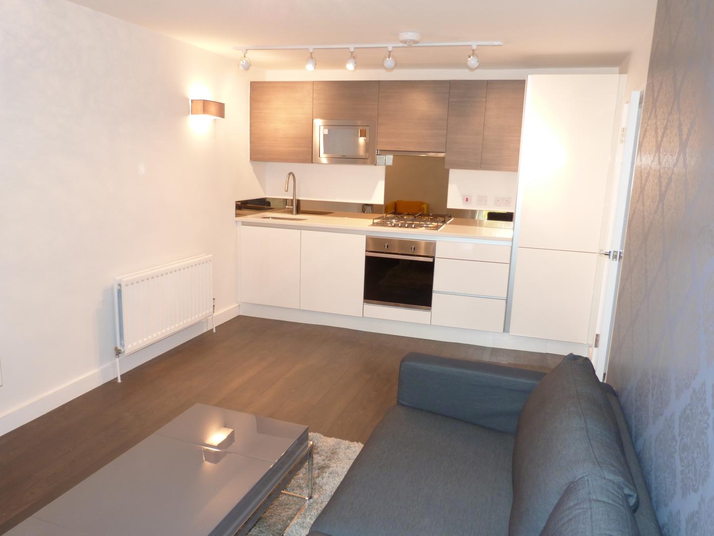 			2 Bedroom, 1 bath, 1 reception Flat			 Brondesbury Villas, QUEENS PARK