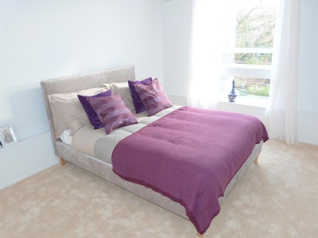 			2 Bedroom, 1 bath, 1 reception Flat			 Brondesbury Villas, QUEENS PARK