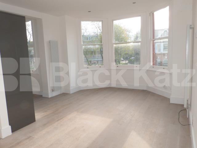 			1 Bedroom, 1 bath, 1 reception Apartment			 Walm Lane, Kilburn