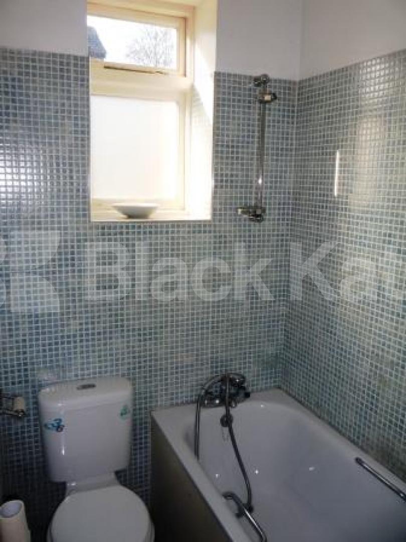 			Studio Apartment, 1 bath, 1 reception Flat			 Muswell Hill, MUSWELL HILL