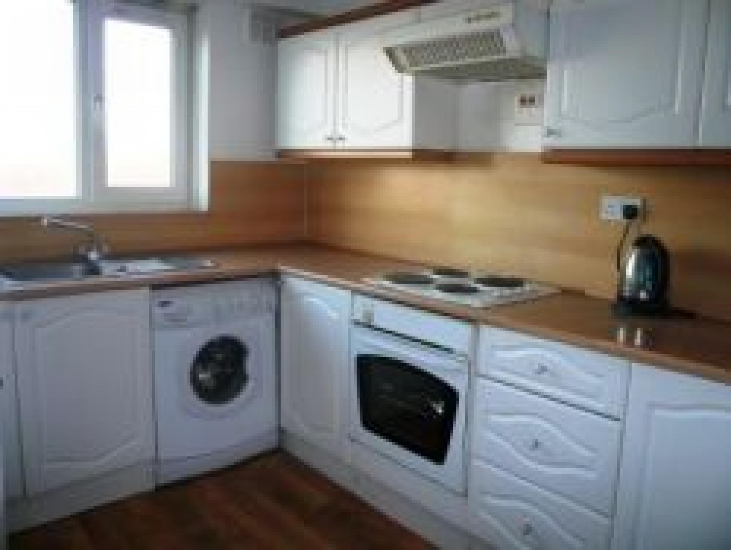 			2 Bedroom, 1 bath, 1 reception Flat			 Gorefield Place, KILBURN PARK/MAIDA VALE NW6