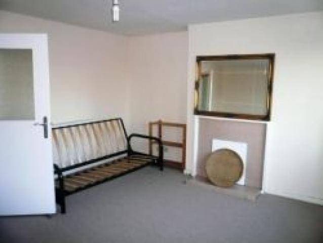 			2 Bedroom, 1 bath, 1 reception Flat			 Gorefield Place, KILBURN PARK/MAIDA VALE