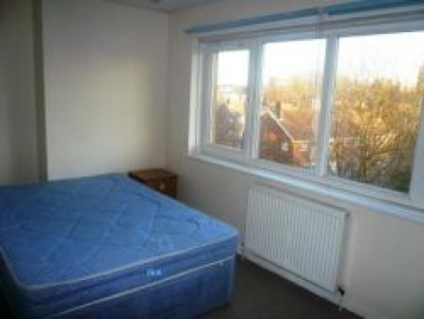 			2 Bedroom, 1 bath, 1 reception Flat			 Gorefield Place, KILBURN PARK/MAIDA VALE