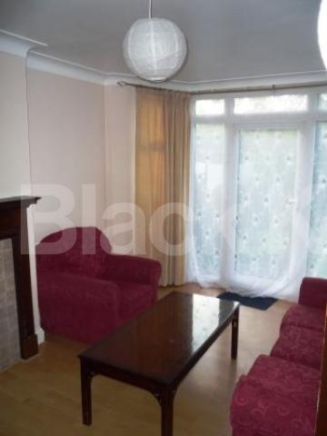 			3 Bedroom, 1 bath, 1 reception House			 Fountain Crescent, SOUTHGATE