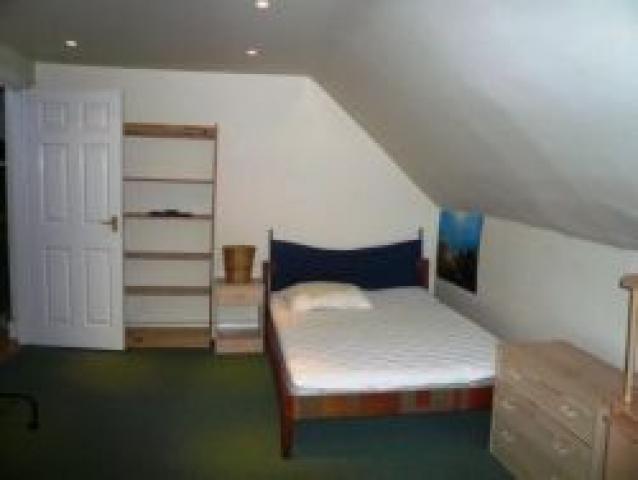 			2 Bedroom, 1 bath, 1 reception Flat			 Woodchurch Road, WEST HAMPSTEAD