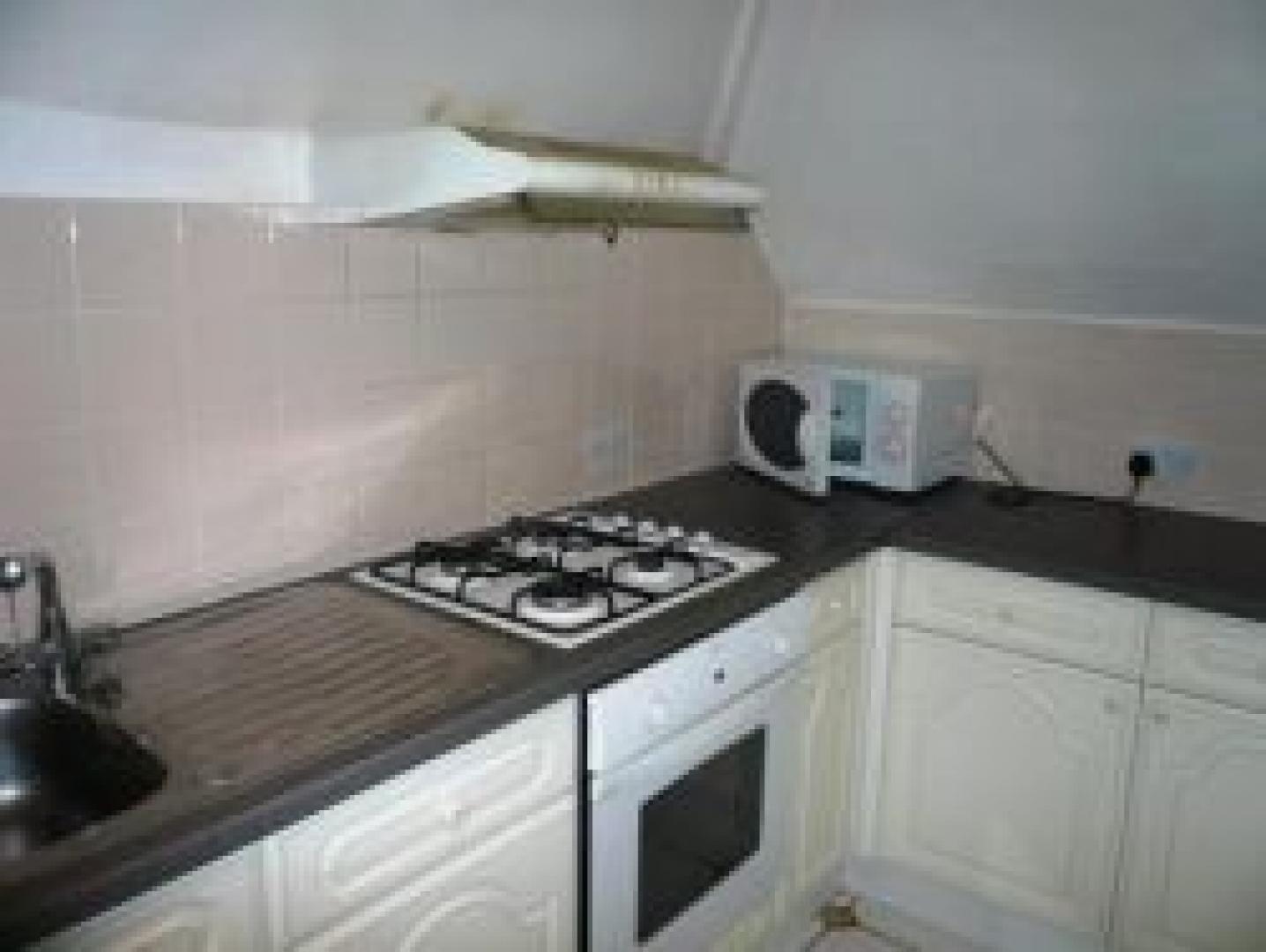 			2 Bedroom, 1 bath, 1 reception Flat			 Woodchurch Road, WEST HAMPSTEAD