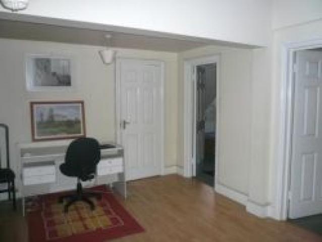 			2 Bedroom, 1 bath, 1 reception Flat			 Woodchurch Road, WEST HAMPSTEAD