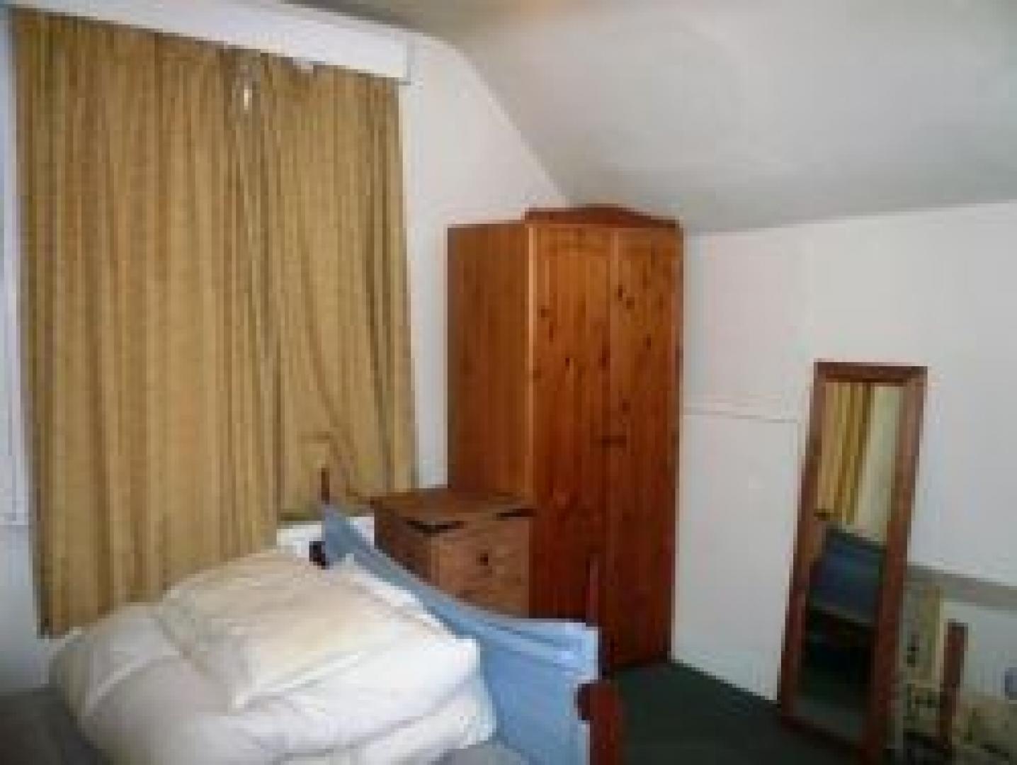 			2 Bedroom, 1 bath, 1 reception Flat			 Woodchurch Road, WEST HAMPSTEAD