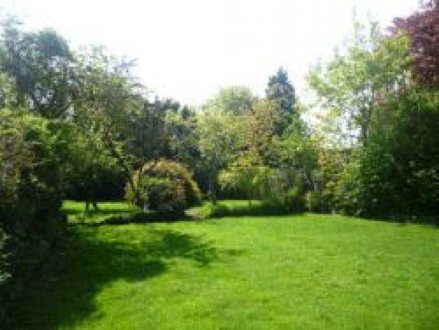 			5 Bedroom, 1 bath, 1 reception Flat			 Bancroft Avenue, HAMPSTEAD GARDEN SUBURBS/EAST FINCHLEY