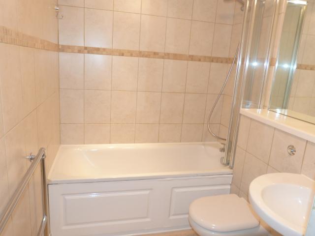 			2 Bedroom, 1 bath, 1 reception Flat			 Harley Road, SWISS COTTAGE/PRIMROSE HILL