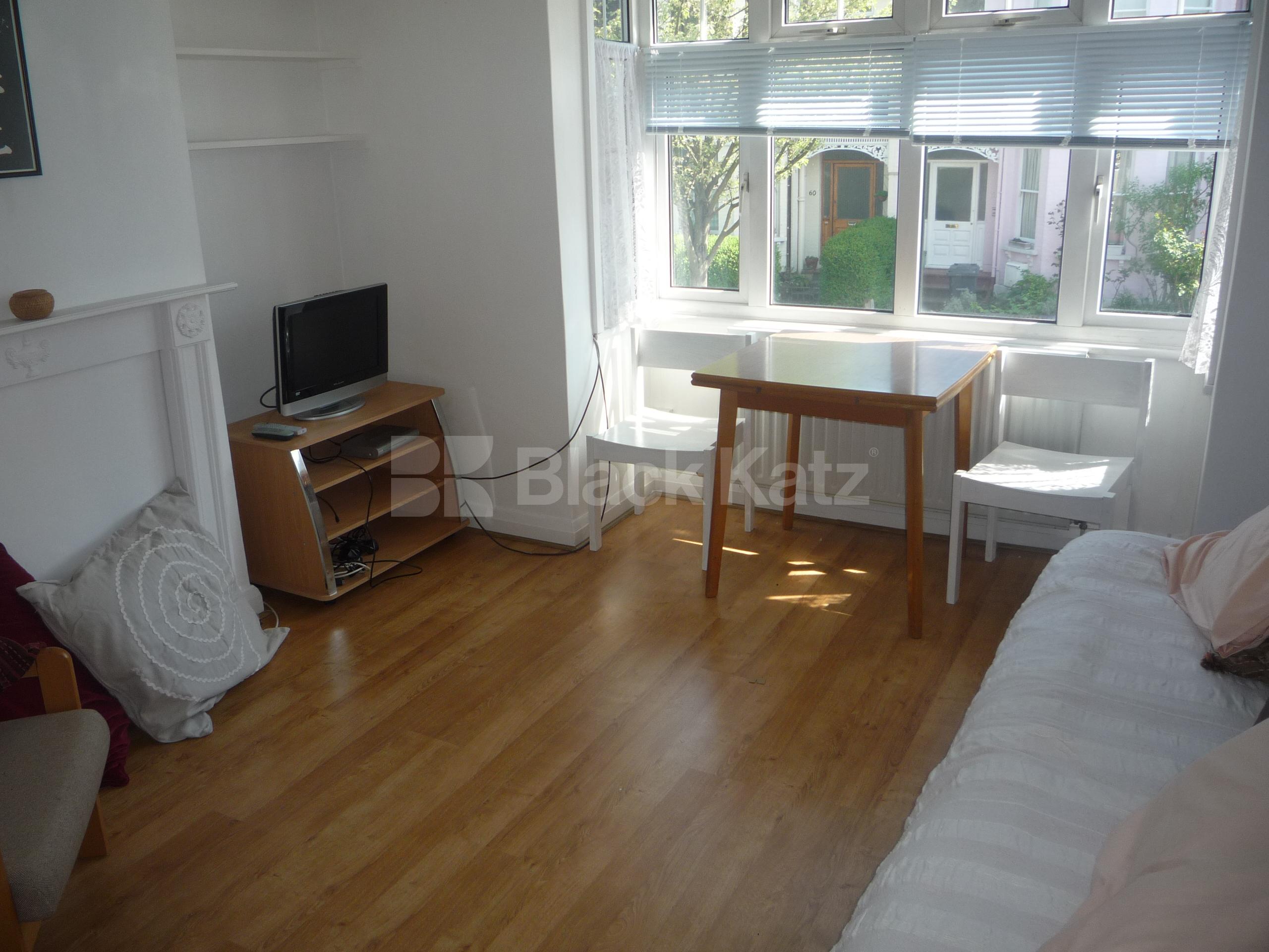 			LET!, 1 Bedroom, 1 bath, 1 reception Flat			 Greenham Road, MUSWELL HILL N10 N10