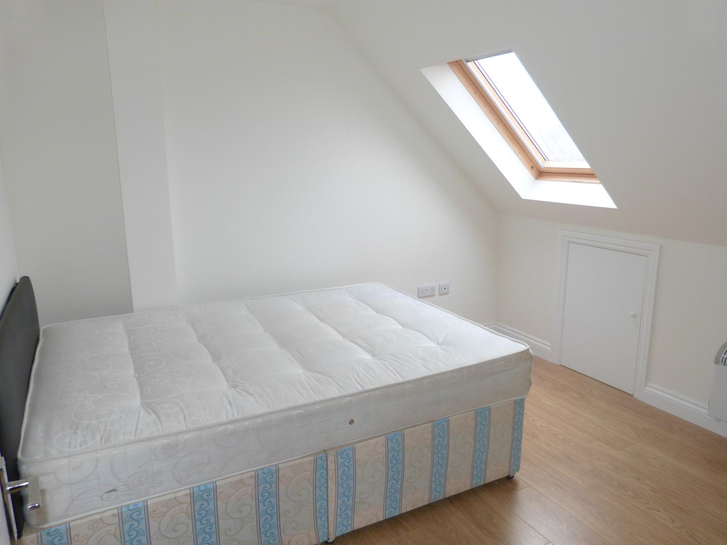 			NEW INSTRUCTION, 2 Bedroom, 1 bath, 1 reception Flat			 Hendon Way, GOLDERS GREEN/CHILDS HILL