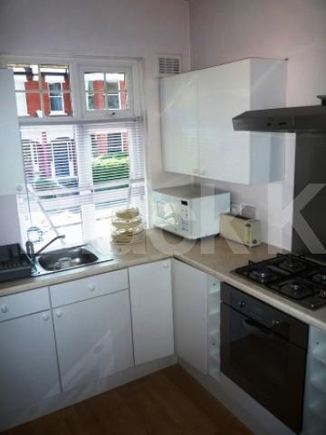 			LET!, 1 Bedroom, 1 bath, 1 reception Flat			 Greenham Road, MUSWELL HILL N10