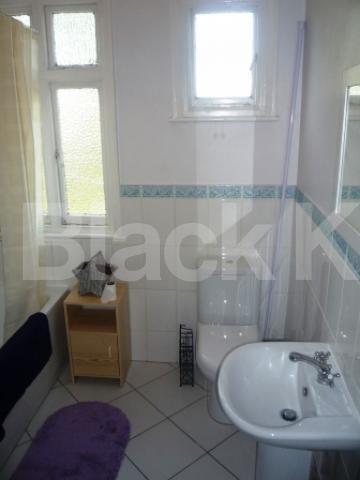 			LET!, 1 Bedroom, 1 bath, 1 reception Flat			 Greenham Road, MUSWELL HILL N10