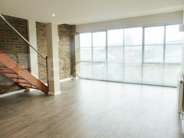 			WAREHOUSE CONVERSION IN ANGEL-OLD STREET-SHOREDITCH, 3 Bedroom, 1 bath, 1 reception Flat			 EAGLE HOUSE-EAGLE WHARF ROAD, ANGEL-OLD STREET-SHOREDITCH