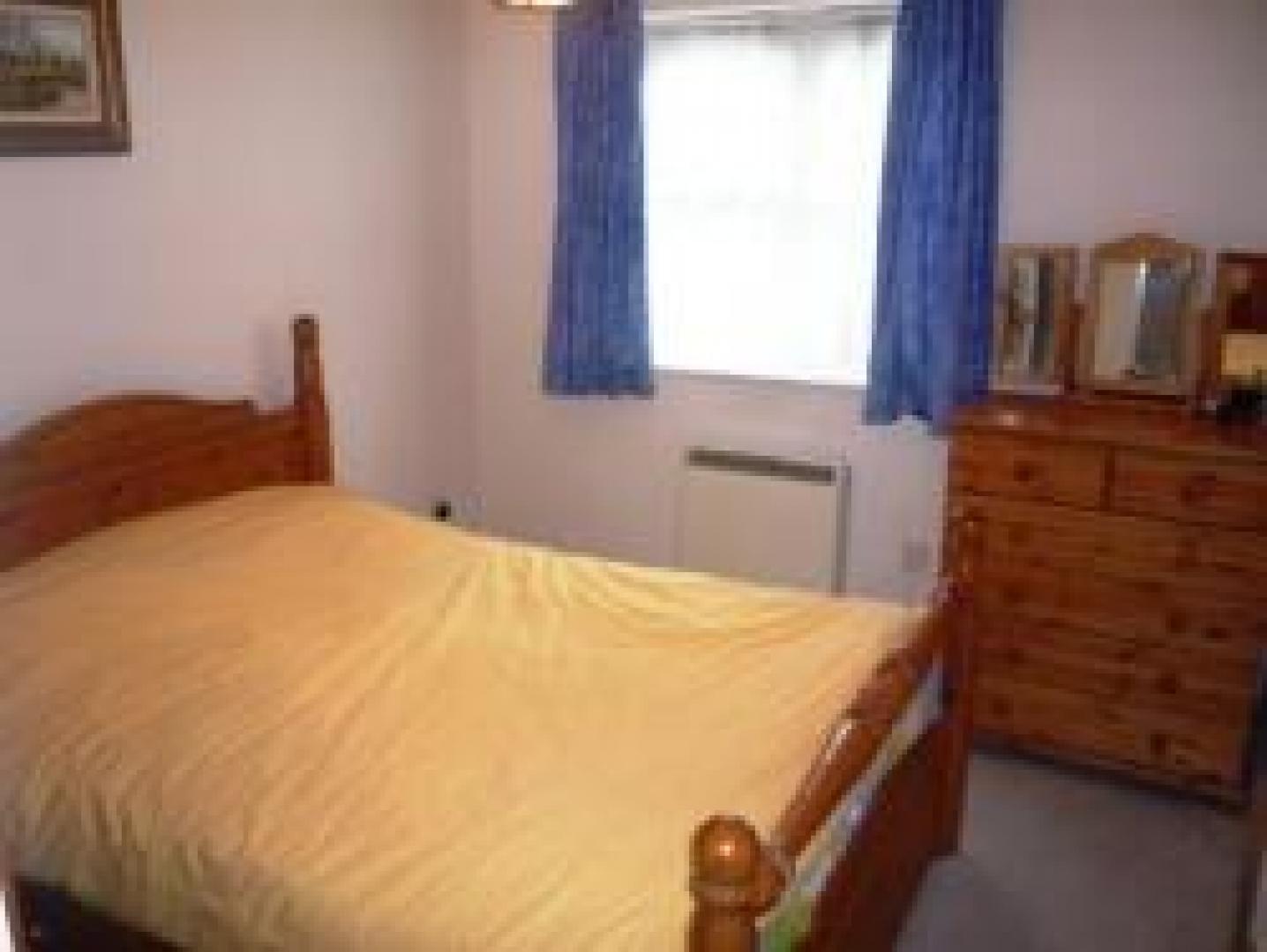 			NEW INSTRUCTION!, 2 Bedroom, 1 bath, 1 reception Flat			 Simms Gardens, EAST FINCHLEY