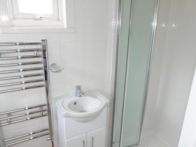 			COUNCIL TAX, GAS and WATER INCLUDED, Studio Apartment, 1 bath, 1 reception Flat			 Callcott Road, KILBURN