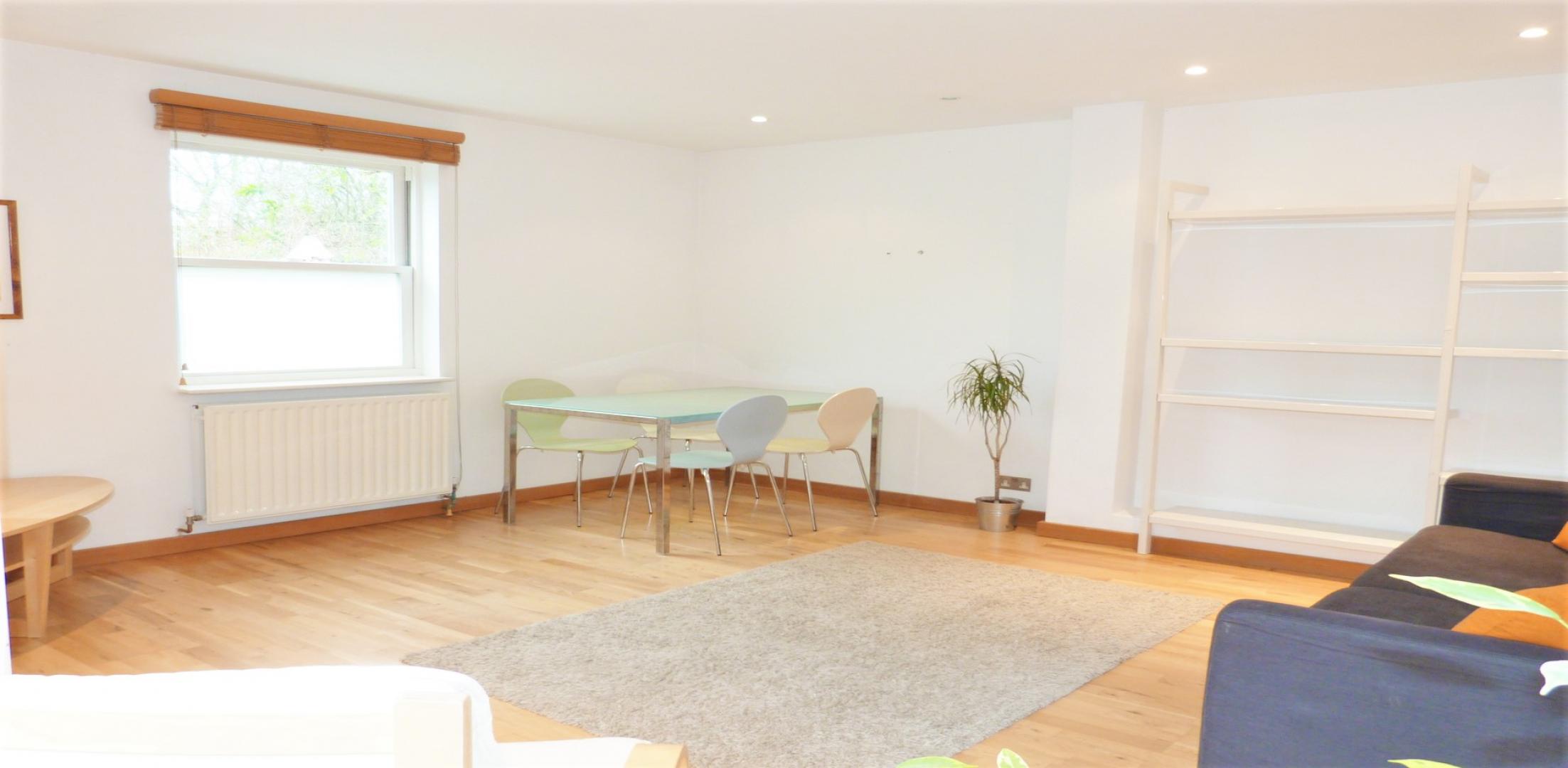 			2 Bedroom, 1 bath, 1 reception Flat			 Walm Lane, KILBURN / WILLESDEN GREEN