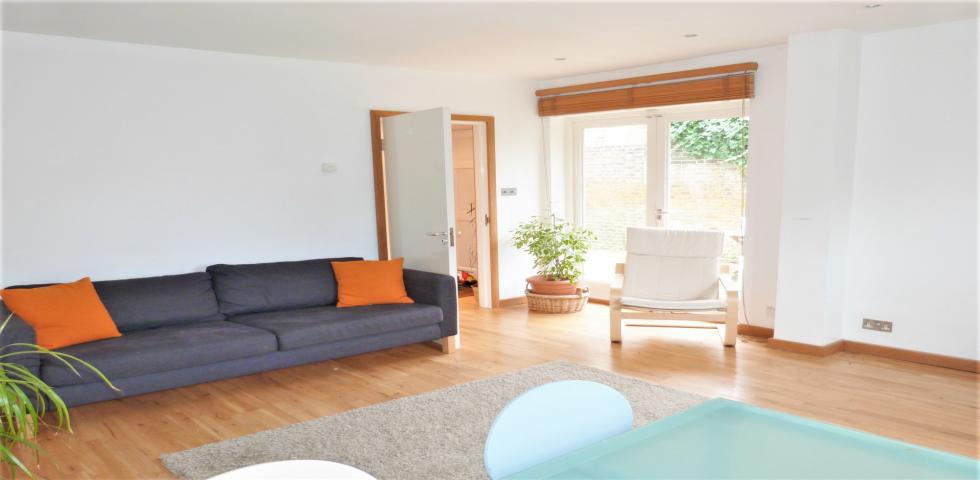 			2 Bedroom, 1 bath, 1 reception Flat			 Walm Lane, KILBURN / WILLESDEN GREEN