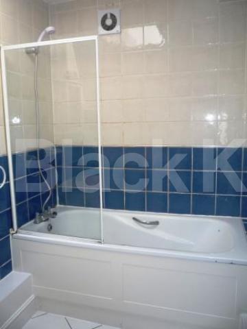 			Must be seen!, 4 Bedroom, 1 bath, 1 reception Flat			 Pembroke Road, MUSWELL HILL