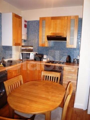 			Must be seen!, 4 Bedroom, 1 bath, 1 reception Flat			 Pembroke Road, MUSWELL HILL