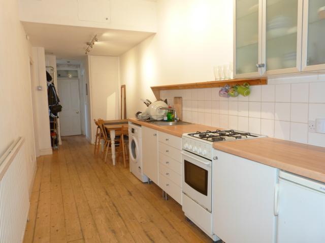 			Beautiful Communal Garden, 1 Bedroom, 1 bath, 1 reception Flat			 Canfield Gardens, SOUTH HAMPSTEAD