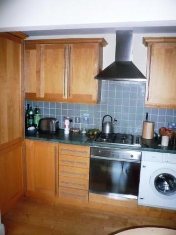 			2 Bedroom, 1 bath, 1 reception Flat			 Broadhurst Gardens, WEST HAMPSTEAD