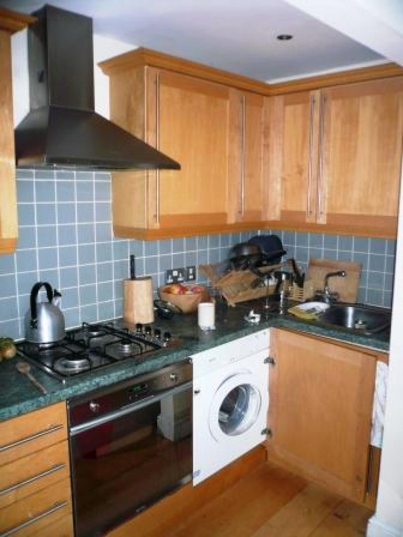 			2 Bedroom, 1 bath, 1 reception Flat			 Broadhurst Gardens, WEST HAMPSTEAD