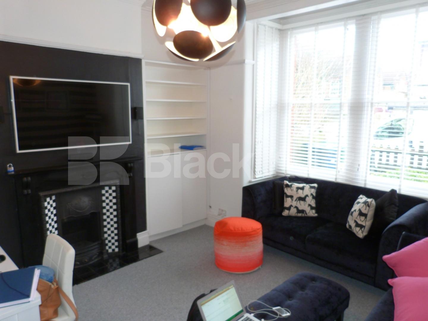 			Stunning Property, 1 Bedroom, 1 bath, 1 reception Ground Floor Flat			 Squires Lane, Finchley Central