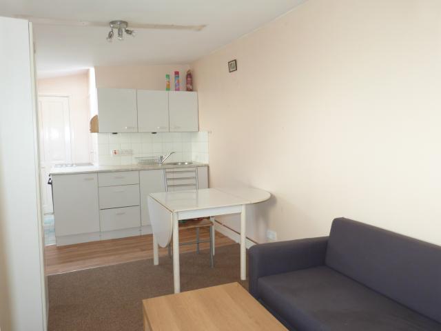 			1 Bedroom, 1 bath, 1 reception Flat			 Bell Lane, HENDON