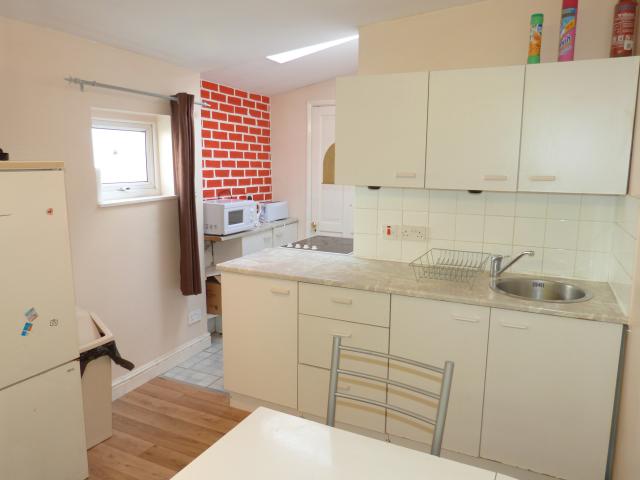 			1 Bedroom, 1 bath, 1 reception Flat			 Bell Lane, HENDON
