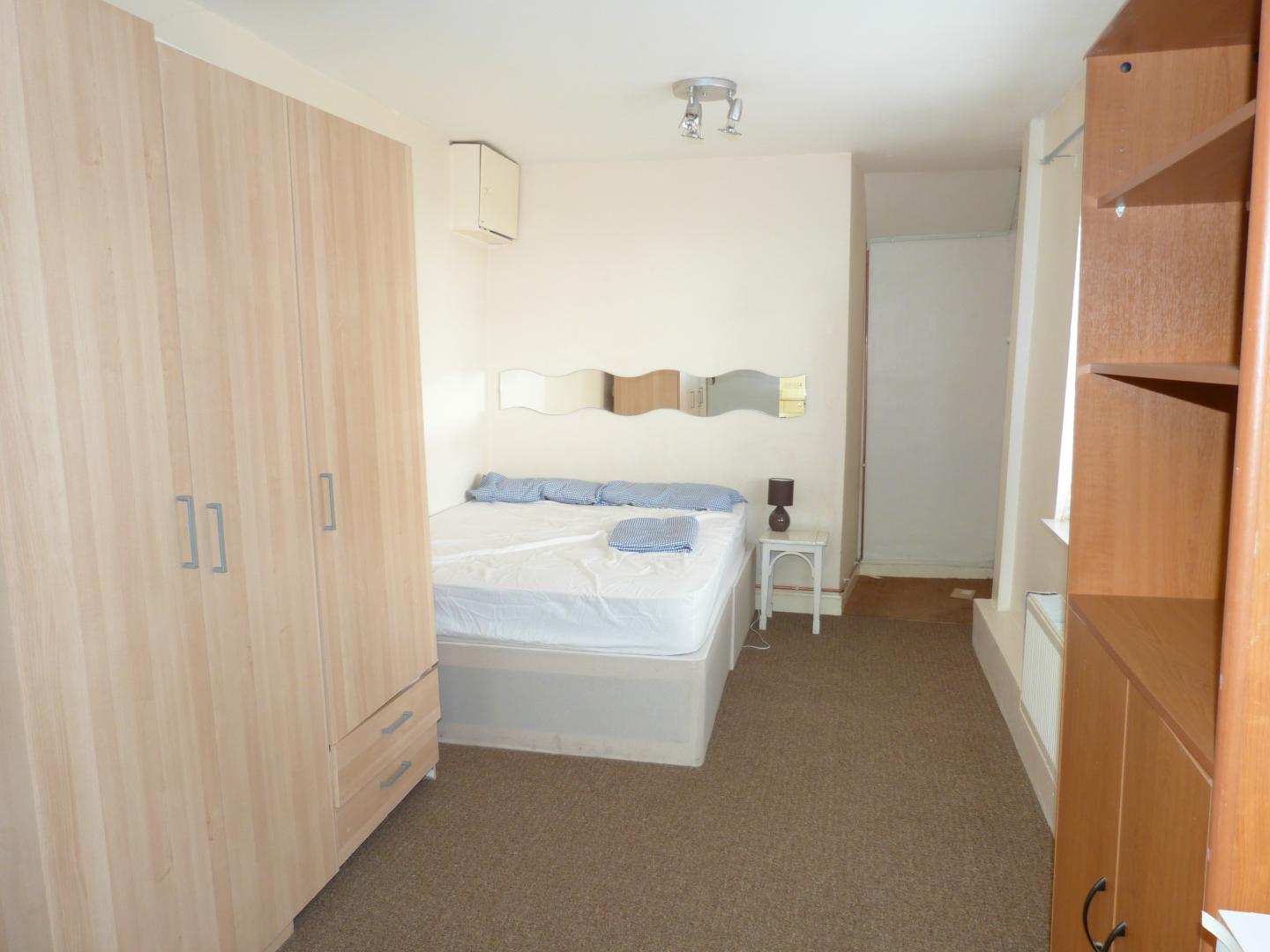 			1 Bedroom, 1 bath, 1 reception Flat			 Bell Lane, HENDON