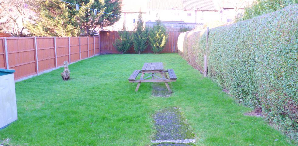 			UNDER OFFER , 4 Bedroom, 1 bath, 1 reception House			 Crest Road, DOLLIS HILL