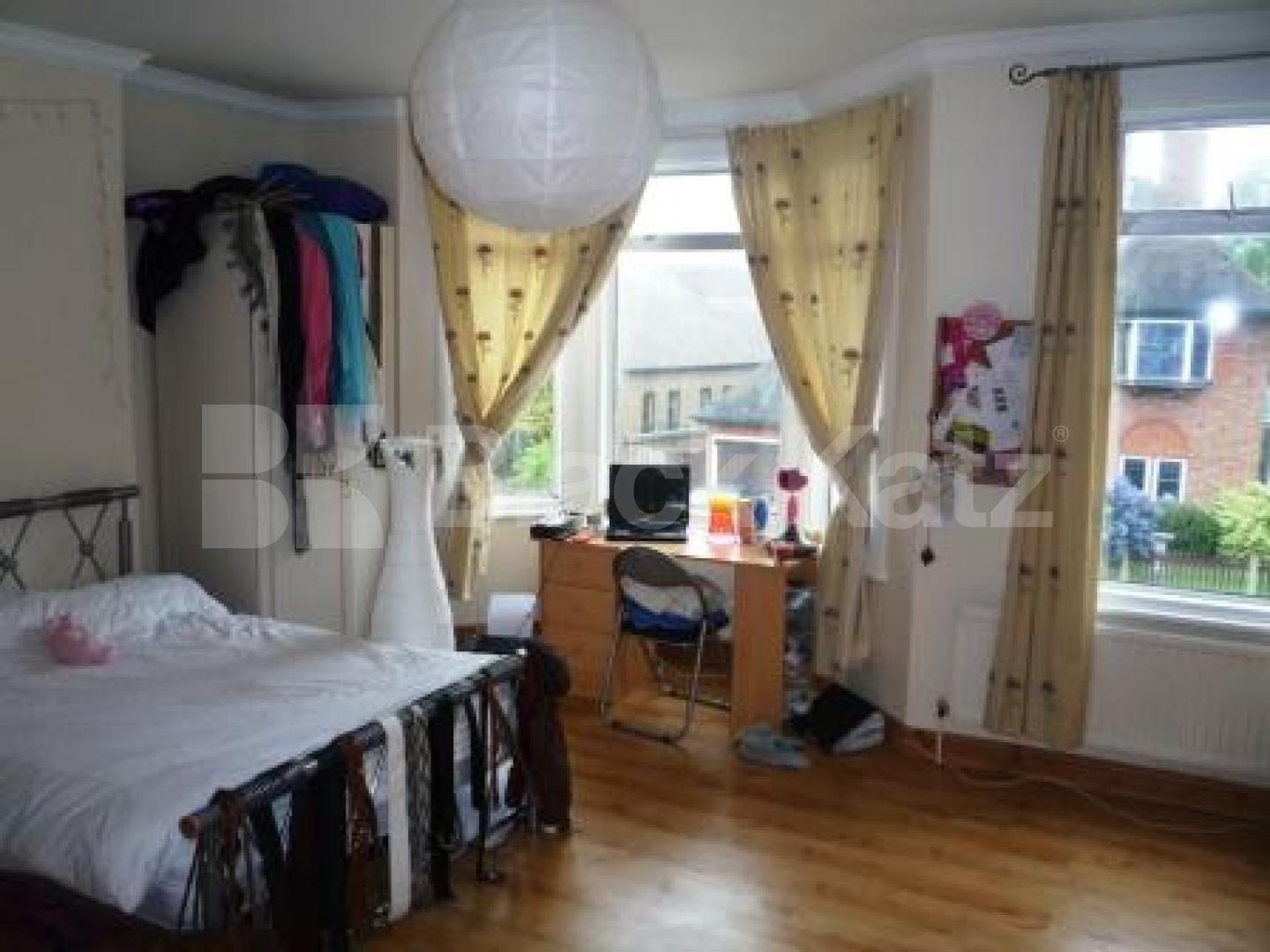 			Fantastic 5 Double Bed House !, 5 Bedroom, 1 bath, 1 reception Terraced House			 Waldeck Road, Turnpike Lane