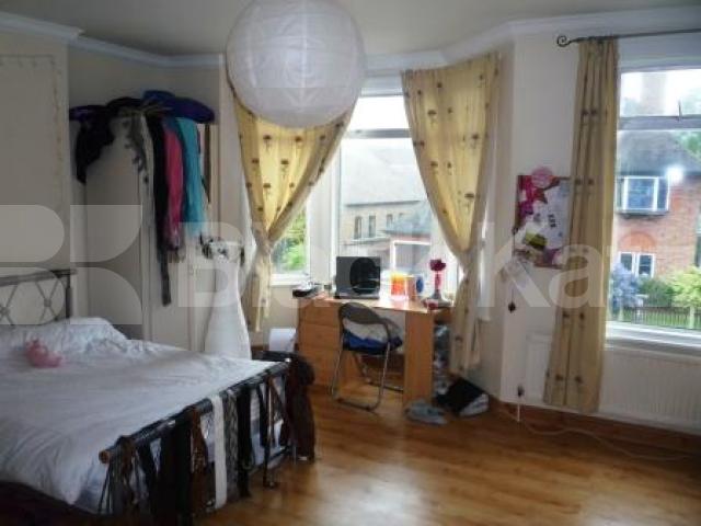 			Fantastic 5 Double Bed House !, 5 Bedroom, 1 bath, 1 reception Terraced House			 Waldeck Road, Turnpike Lane