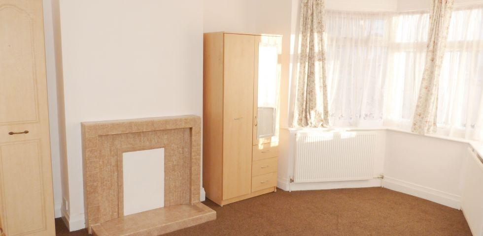 			UNDER OFFER , 4 Bedroom, 1 bath, 1 reception House			 Crest Road, DOLLIS HILL