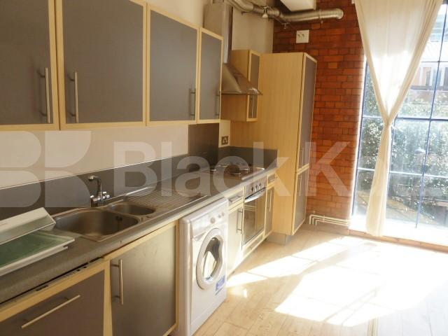 			WAREHOUSE CONVERSION, 2 Bedroom, 1 bath, 1 reception Flat			 Henshall Street, ISLINGTON/CANONBURY