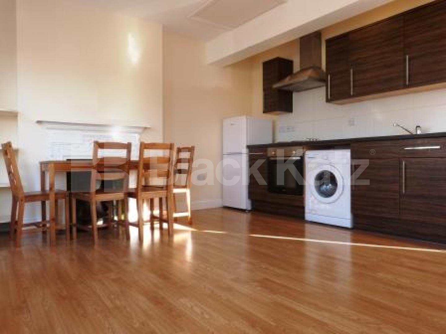 			2 Bedroom, 1 bath, 1 reception Flat			 North View Road, CROUCH END