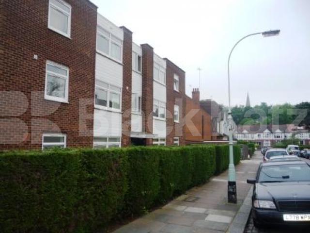 			2 Bedroom, 1 bath, 1 reception Flat			 Crouch Hall Road, CROUCH END