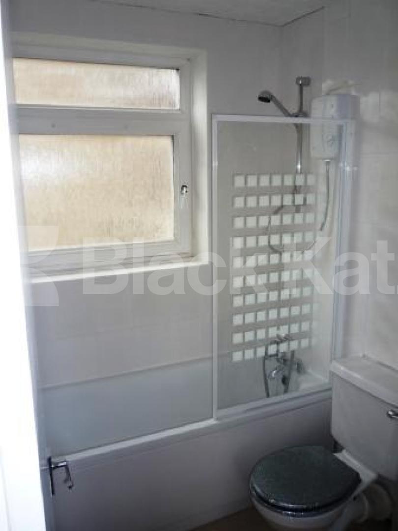 			2 Bedroom, 1 bath, 1 reception Flat			 Crouch Hall Road, CROUCH END