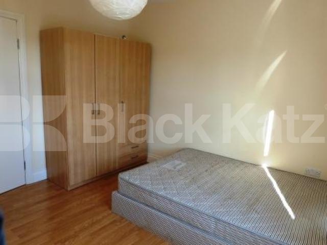 			2 Bedroom, 1 bath, 1 reception Flat			 North View Road, CROUCH END