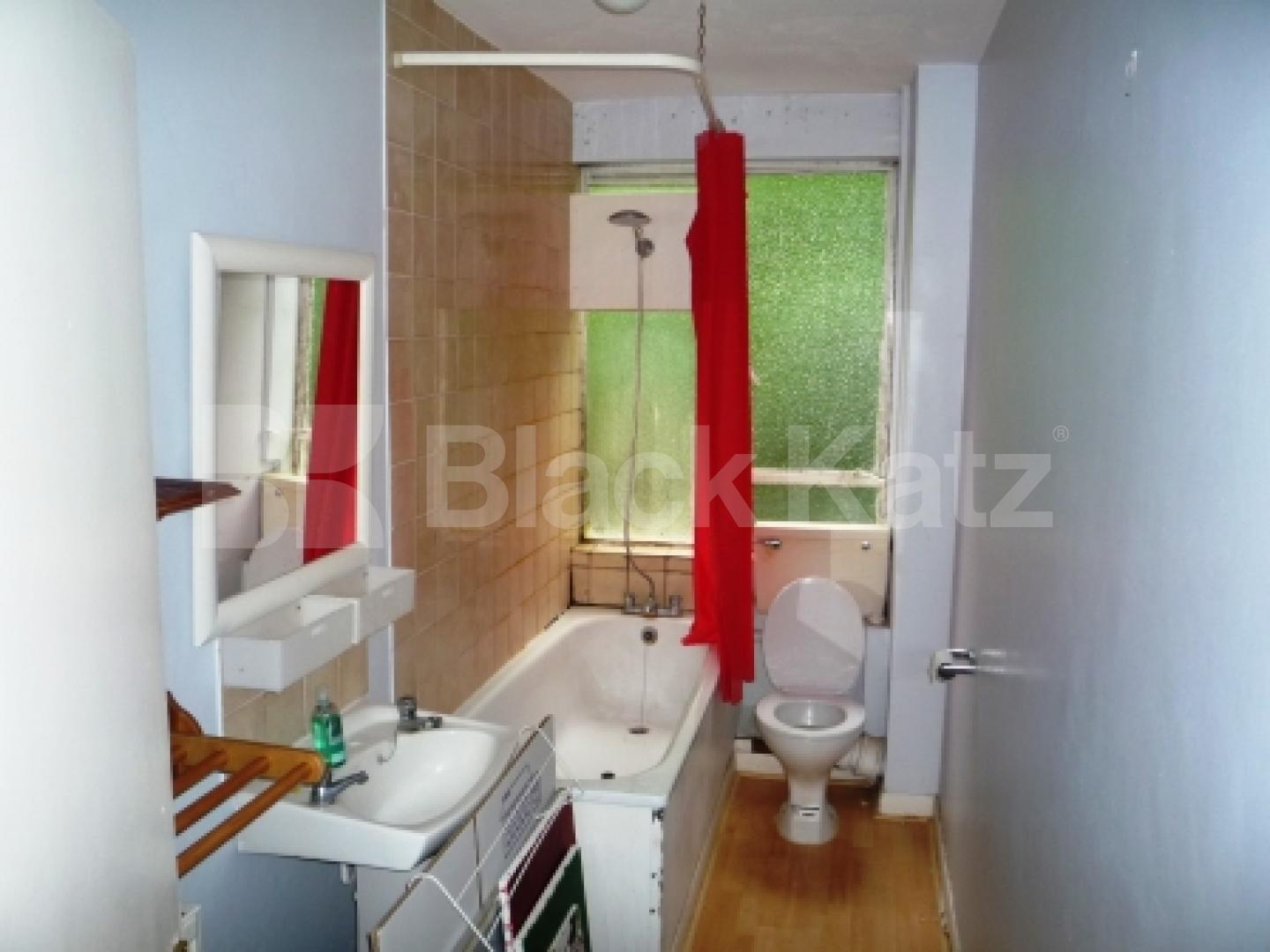 			LET, 1 Bedroom, 1 bath, 1 reception Flat			 Crescent Road, CROUCH END