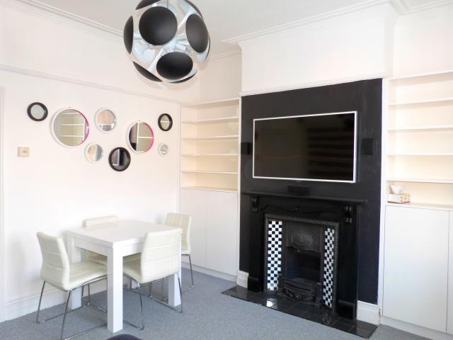 			NEW INSTRUCTION (Private Garden), 1 Bedroom, 1 bath, 1 reception Flat			 Squires Lane, FINCHLEY CENTRAL