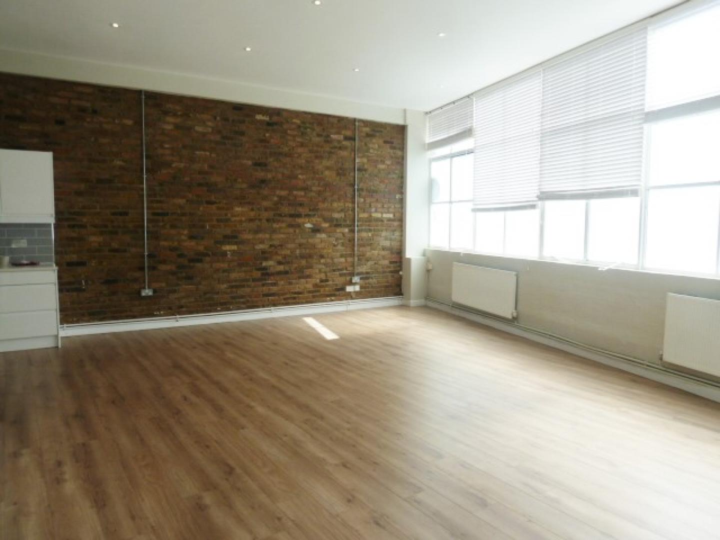 			WAREHOUSE CONVERSION IN ANGEL-OLD STREET-SHOREDITCH, 2 Bedroom, 1 bath, 1 reception Flat			 EAGLE HOUSE-EAGLE WHARF ROAD, ANGEL-OLD STREET-SHOREDITCH