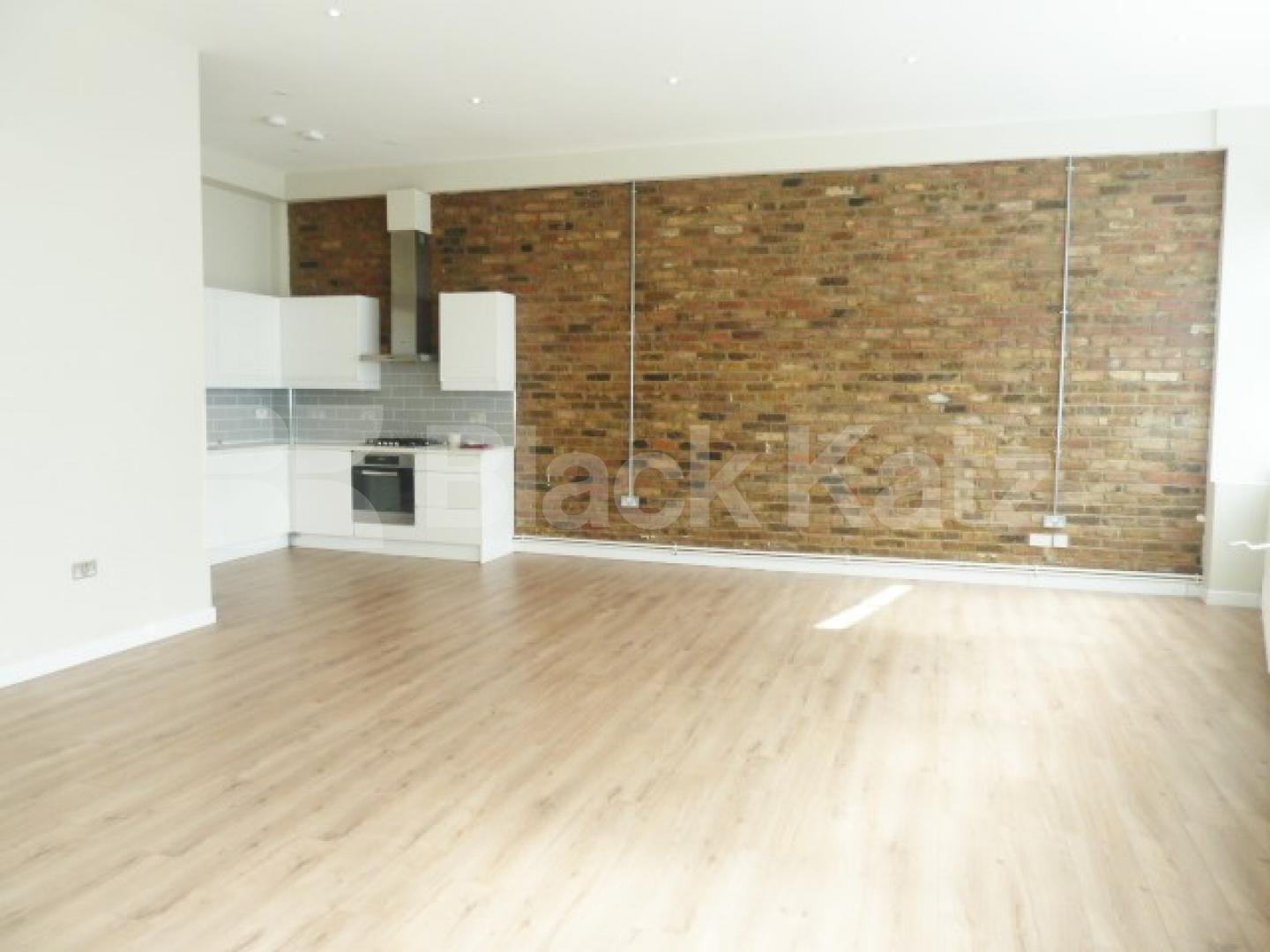 			WAREHOUSE CONVERSION IN ANGEL-OLD STREET-SHOREDITCH, 2 Bedroom, 1 bath, 1 reception Flat			 EAGLE HOUSE-EAGLE WHARF ROAD, ANGEL-OLD STREET-SHOREDITCH