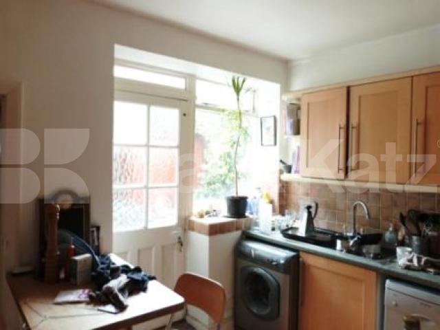 			GARDEN FLAT!, 1 Bedroom, 1 bath, 1 reception Ground Floor Flat			 Rathcoole Gardens, CROUCH END